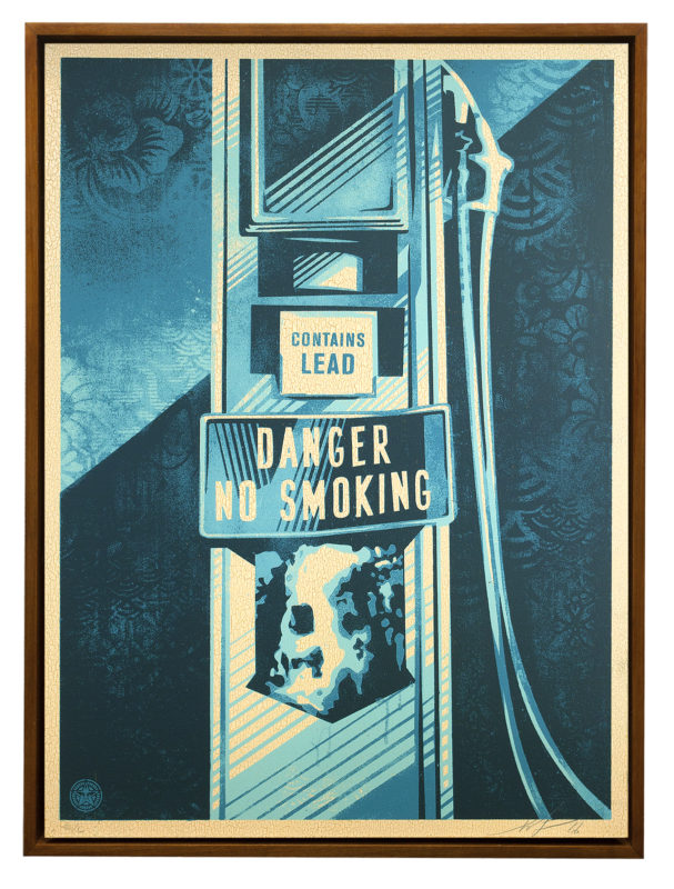 DANGER-NO-SMOKING-WOOD-PARIS